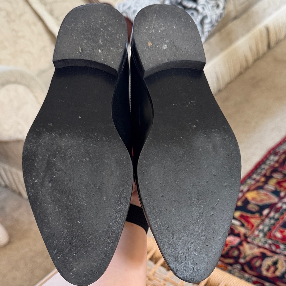 Everlane Black Leather Slip-On Loafers - Picture 3 of 10